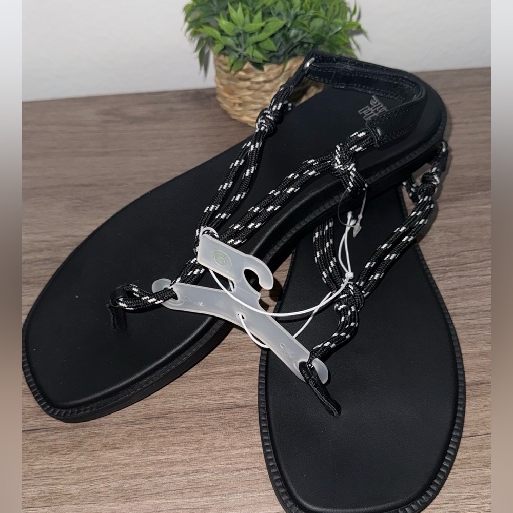 Women's Carson Rope Hiker Sandals - Wild Fable™ Black - Picture 2 of 2